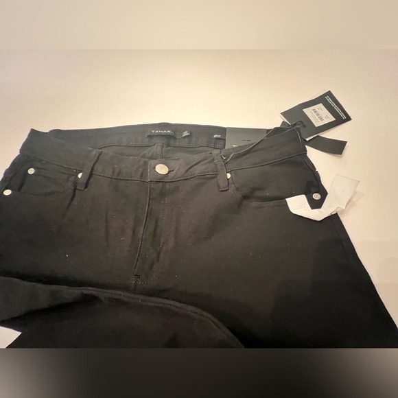 TAHARI KELLY WOMEN’S RAYON DENIM MID-RISE SKINNY JEANS. SIZE 16 W.  BLACK - Picture 6 of 7